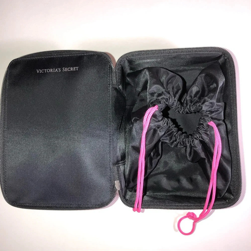 Victoria’s Secret Makeup Train Case in Iconic Stripe, Organizer, like new